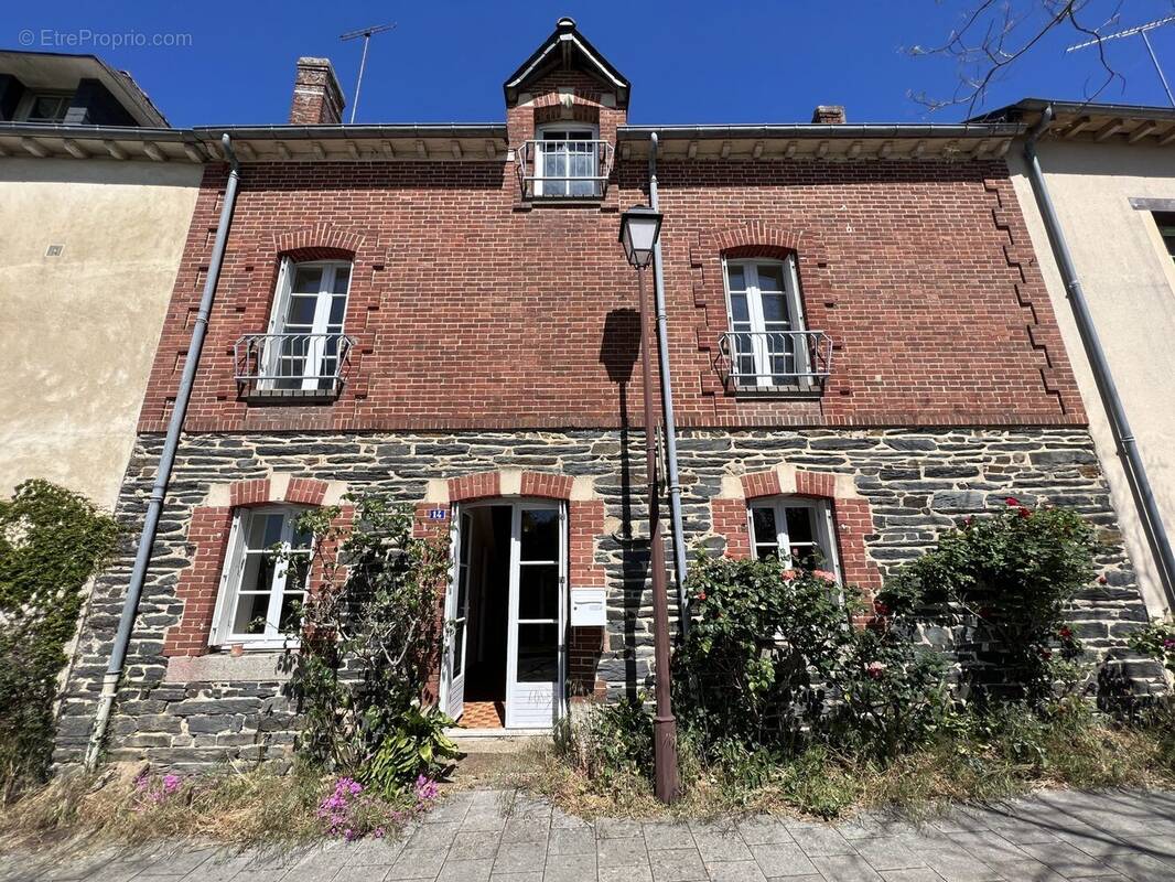 Maison à CHATEAUGIRON