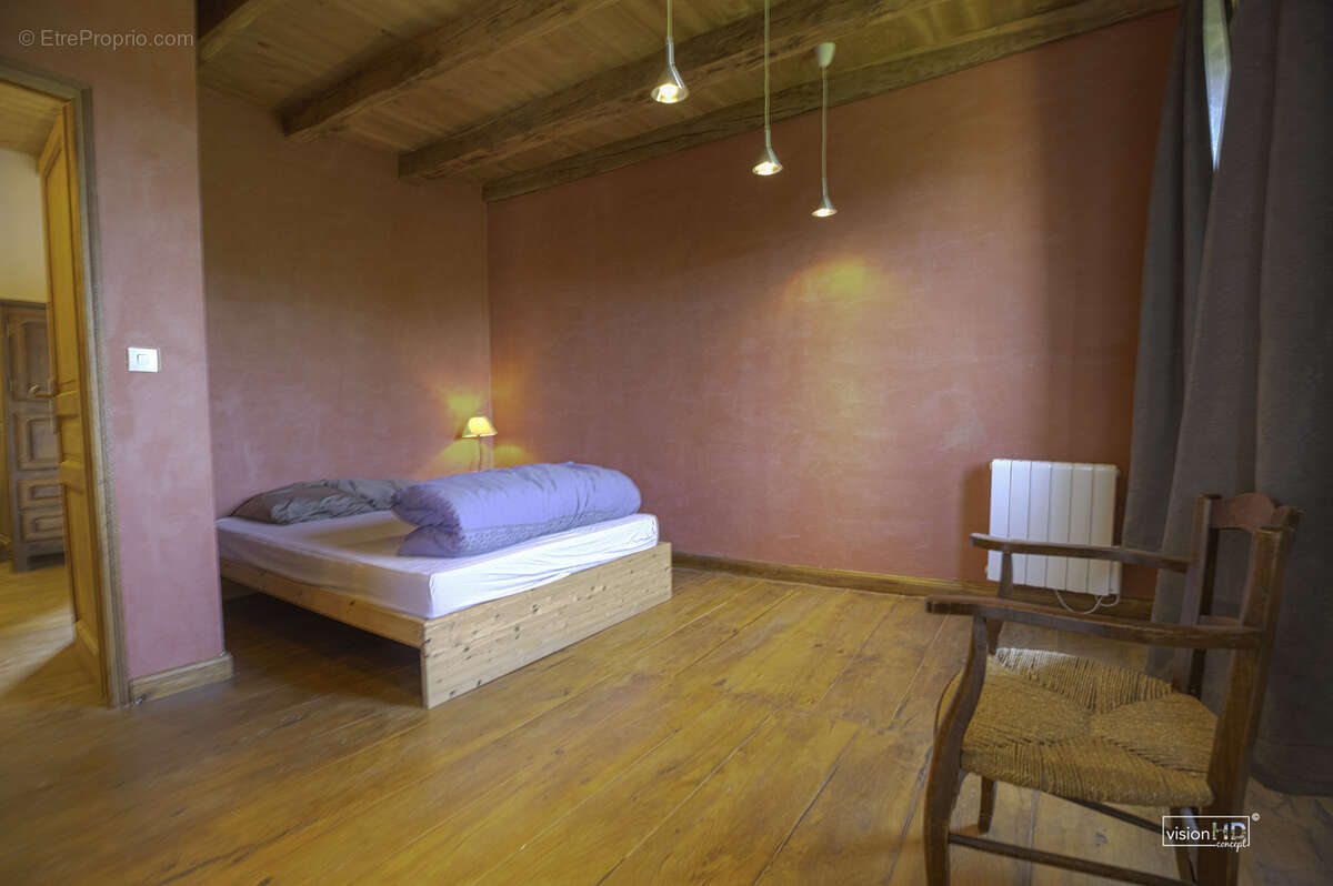 Maison à CRANDELLES