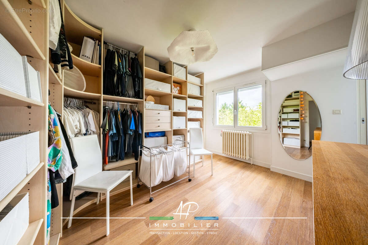 Maison à BELLENEUVE