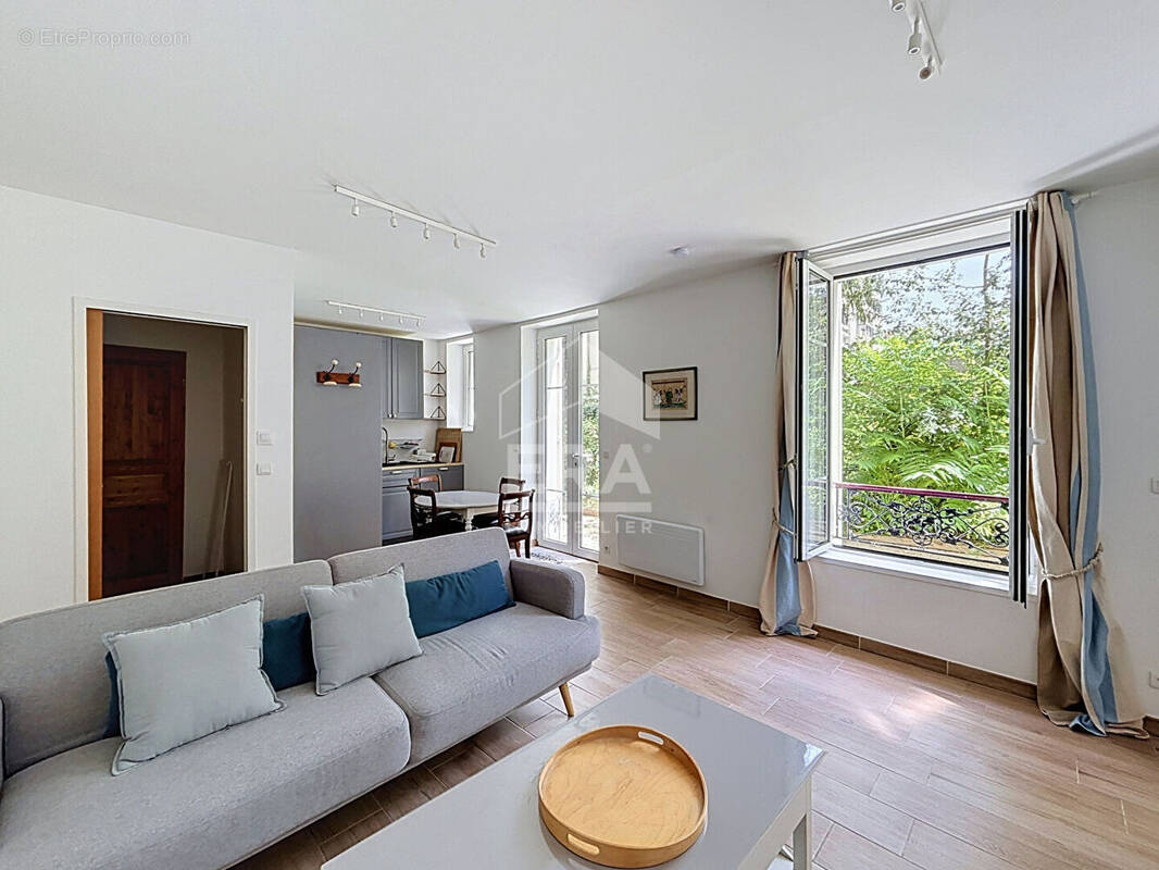 Appartement à LEVALLOIS-PERRET