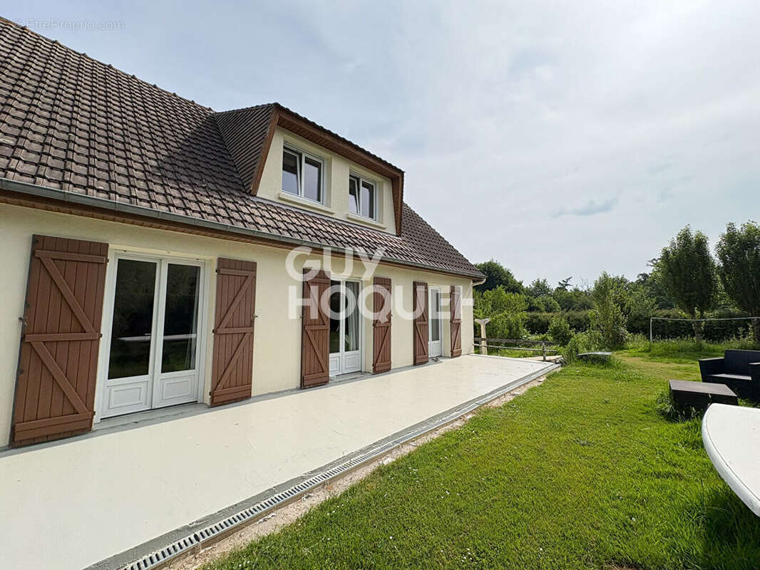 Maison à LAIZE-LA-VILLE