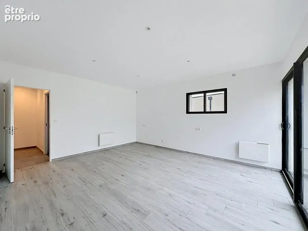 Maison 165 m² à Villieu-Loyes-Mollon  - photo 11