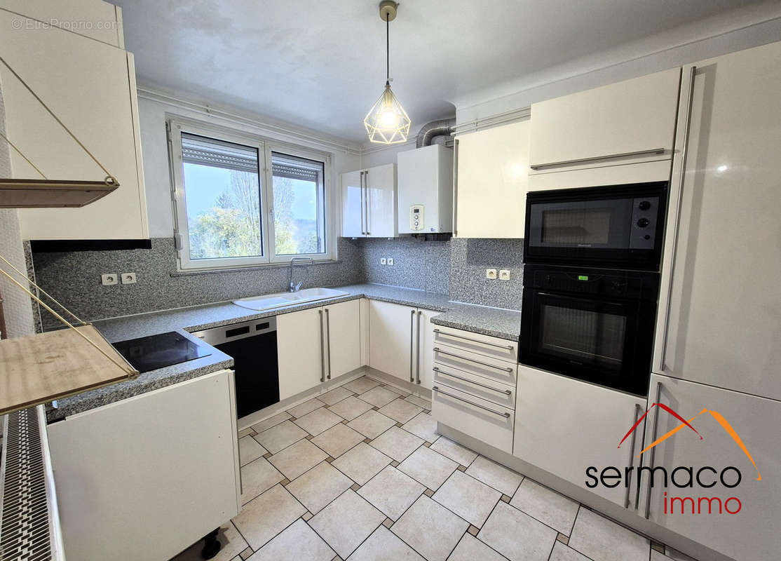 cuisine indépendate toute équipée - Appartement à SARREGUEMINES