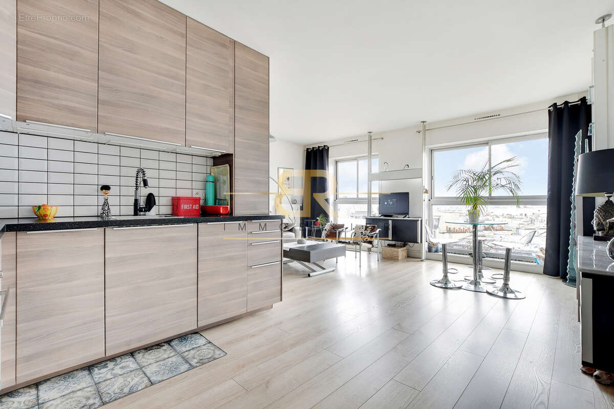 Appartement à PARIS-9E