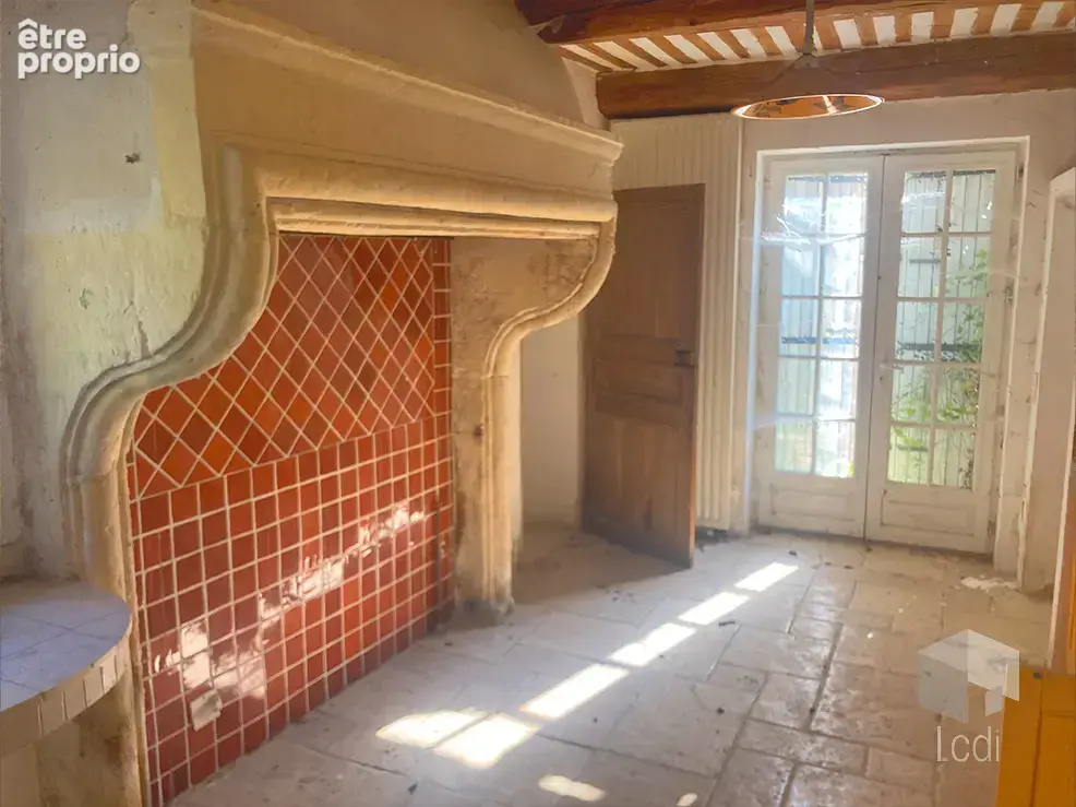 PUYGIRON, propriété sur un terrain de 50 000 m2 - photo 5