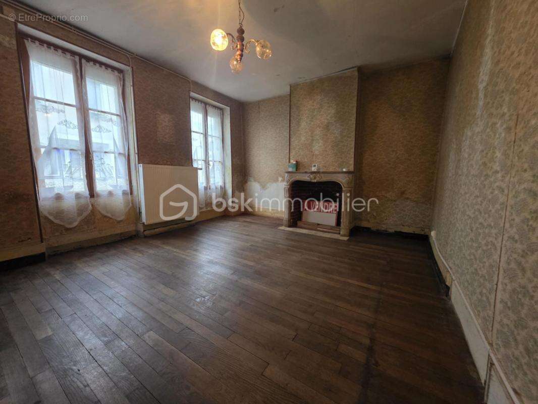 Maison à CHATEAU-LANDON