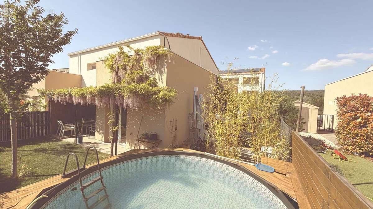 Maison à POURRIERES