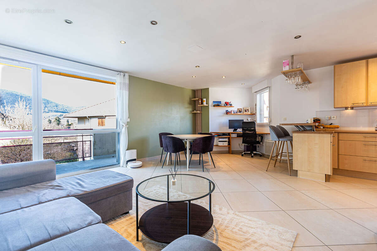 Agence immobiliere laforet - exclusivite - "peonia" - epagny-metz-tessy - appartement 3 pieces de 73.37m² - terrasse - cave - ga - photo 2