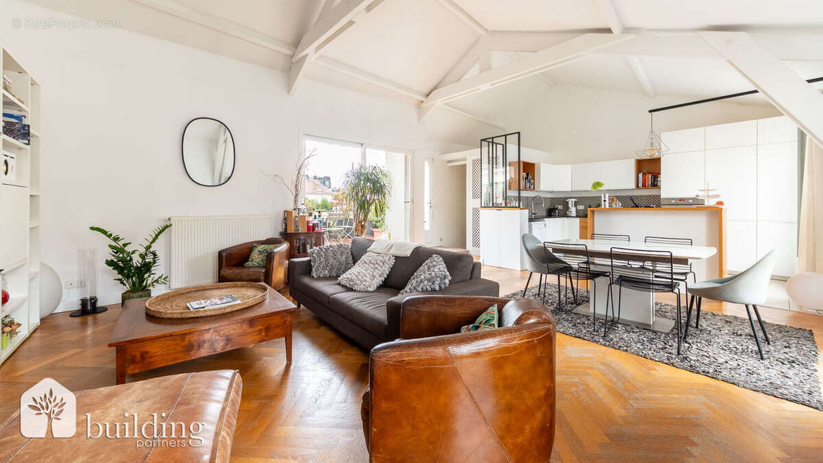 Appartement à LEVALLOIS-PERRET