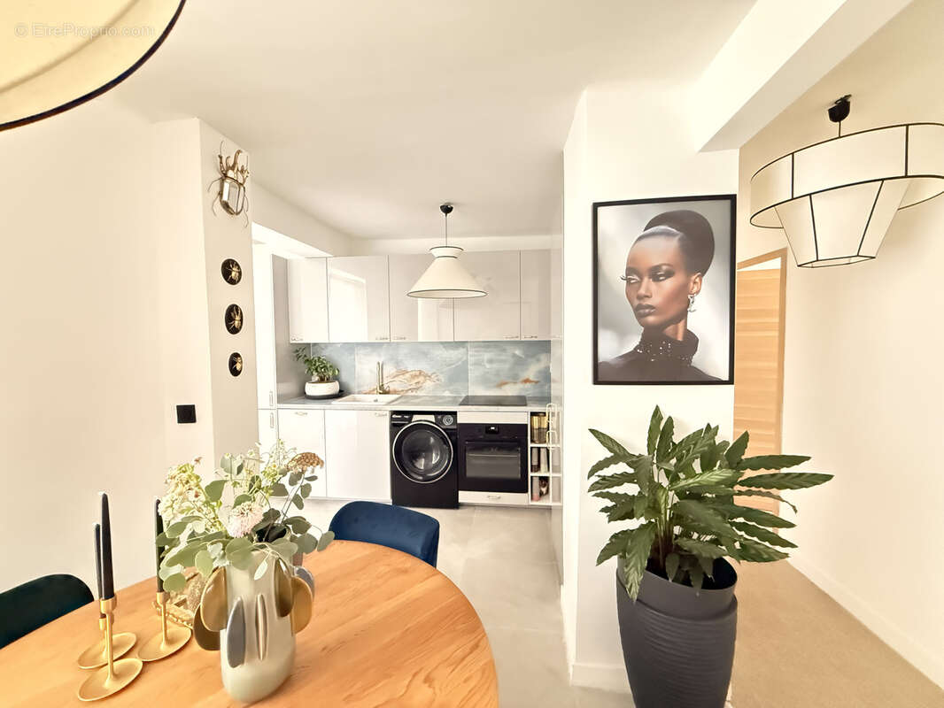 Appartement à SIX-FOURS-LES-PLAGES