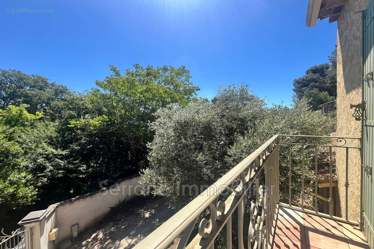 Maison 220 m² à Beaucaire  - photo 9