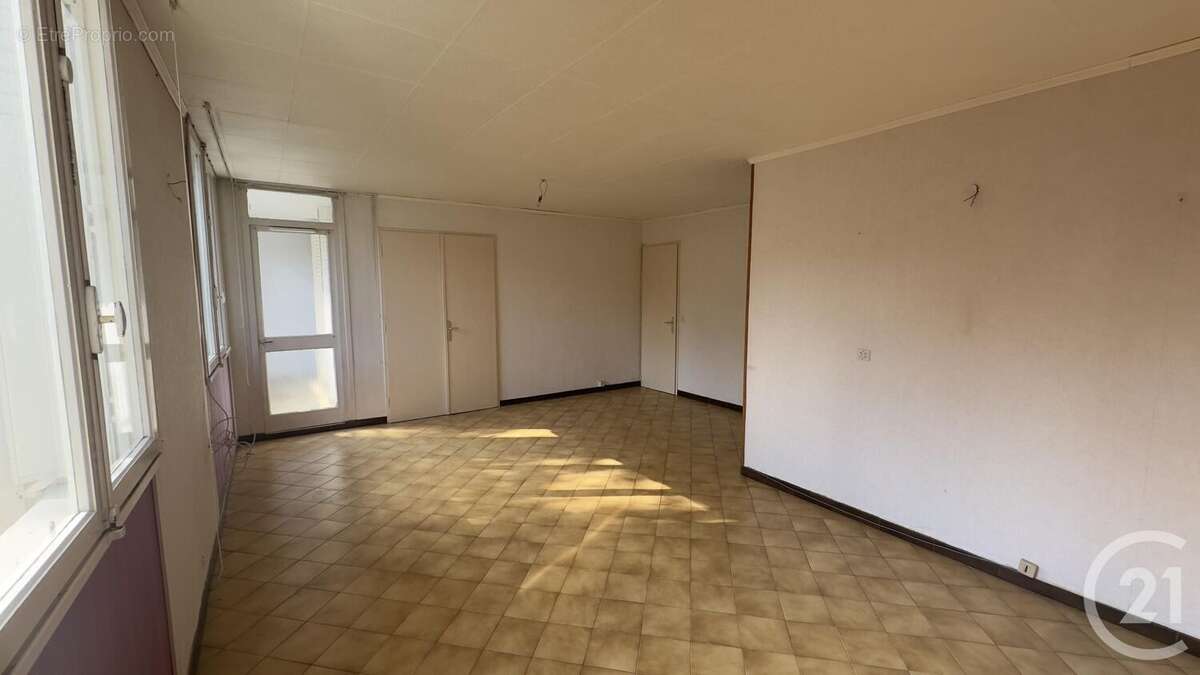 Appartement à LYON-5E