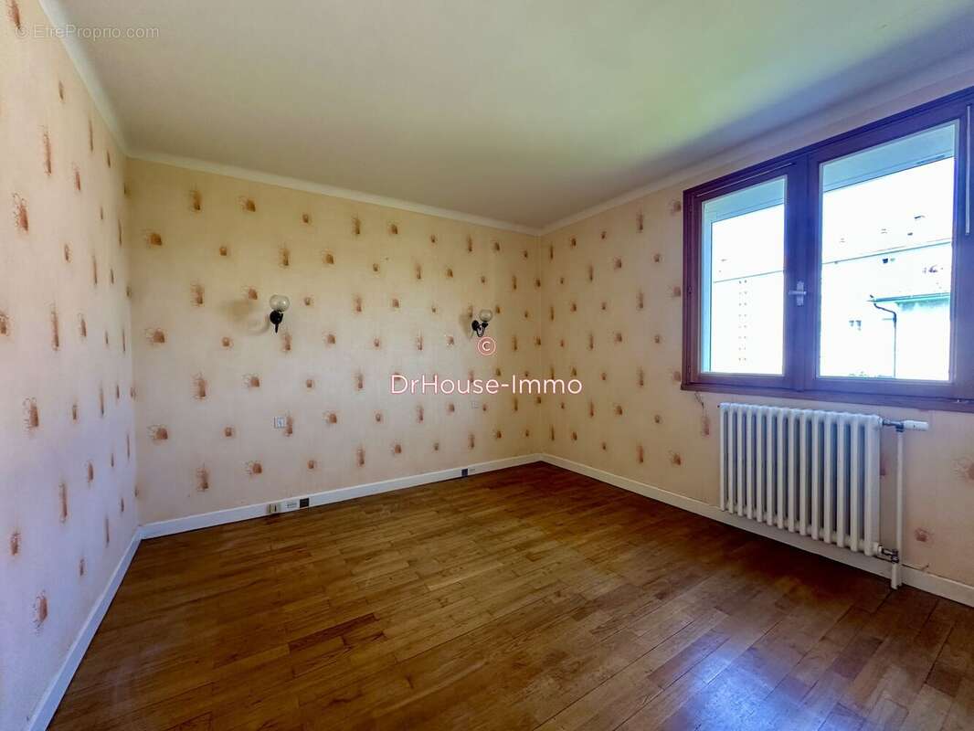 Maison à PORTES-LES-VALENCE