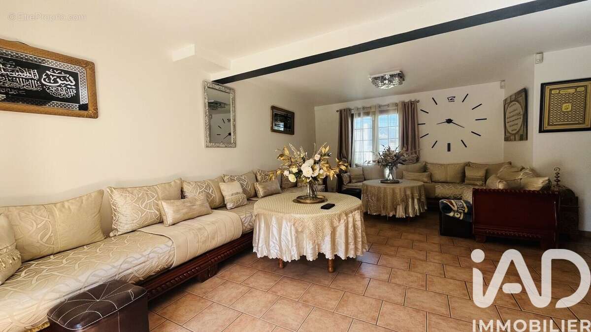 Photo 3 - Maison à VIRY-CHATILLON