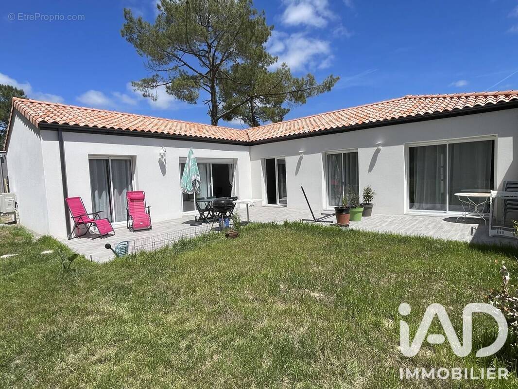 Photo 1 - Maison à SAINT-HILAIRE-DE-RIEZ