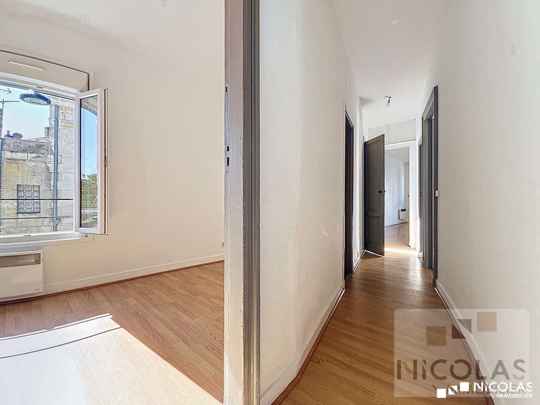 Appartement à BORDEAUX