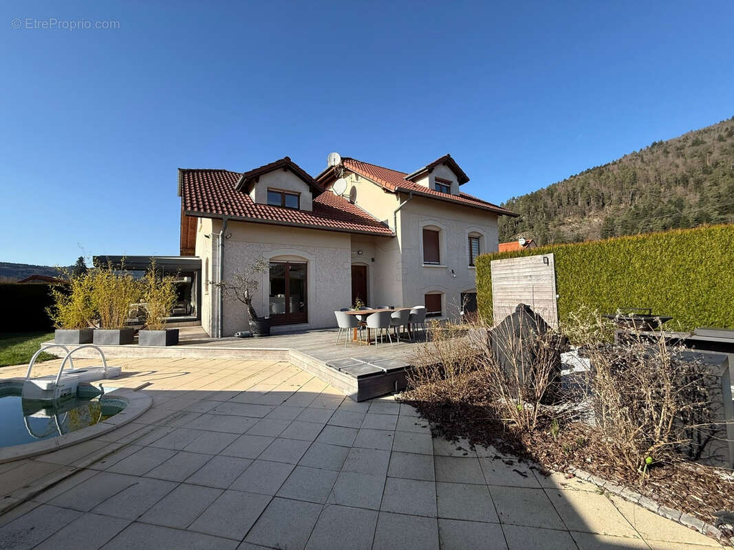 Maison à SAINT-ETIENNE-LES-REMIREMONT