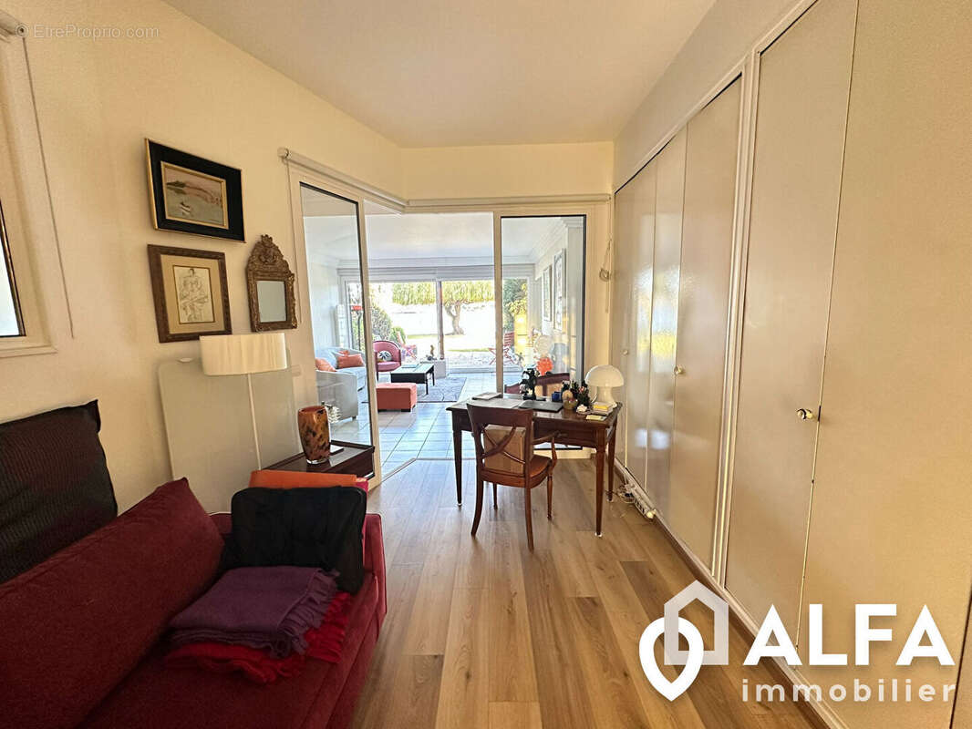 Appartement à ENGHIEN-LES-BAINS