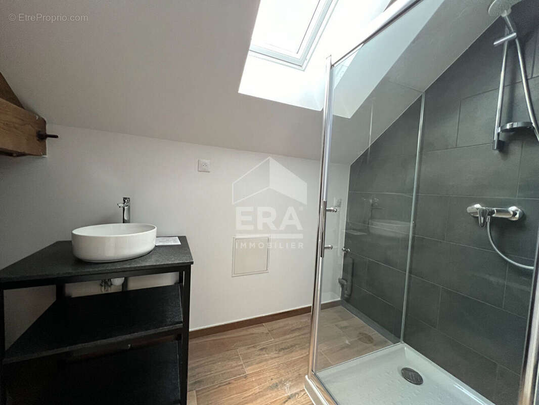 Appartement à BYANS-SUR-DOUBS