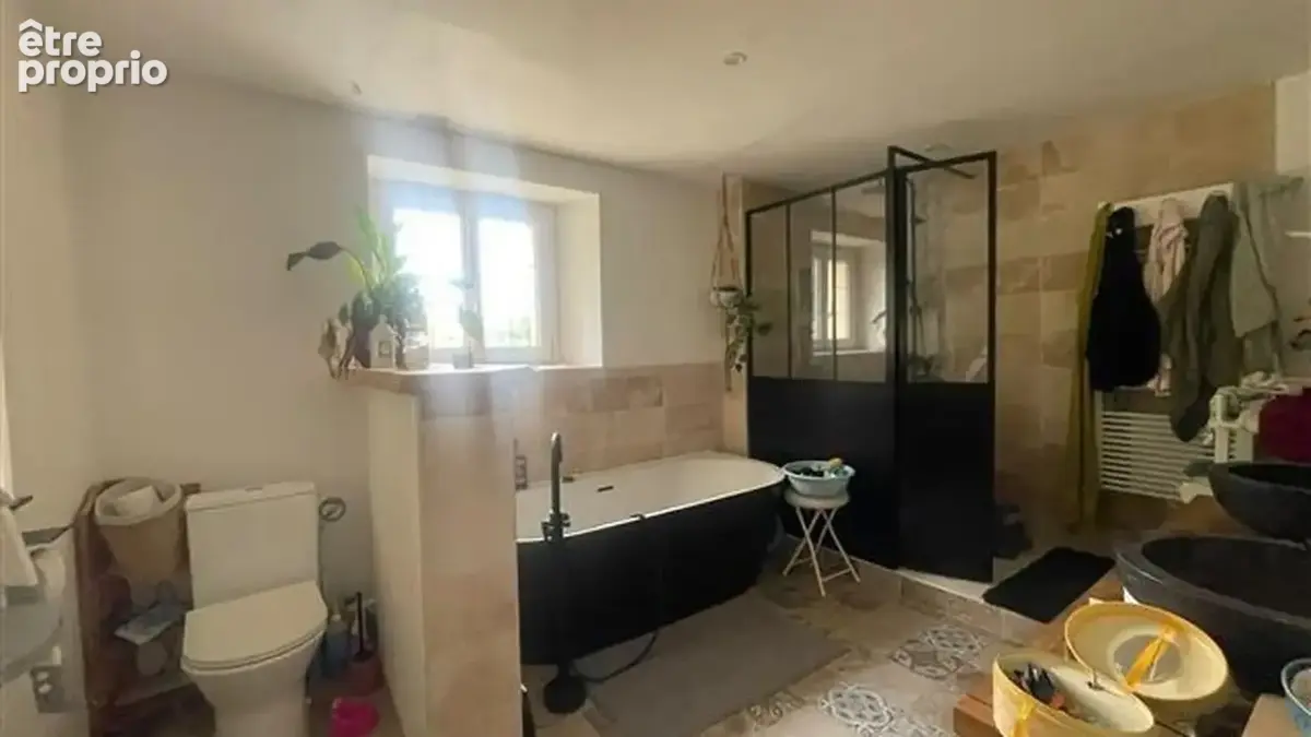 Maison en pierres, calme absolu 163 m² hbles 3 chambres .. terrain - photo 4