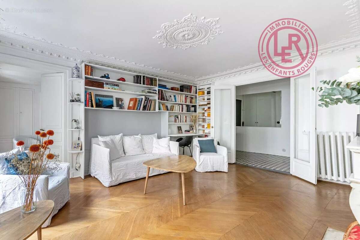 Appartement à PARIS-10E