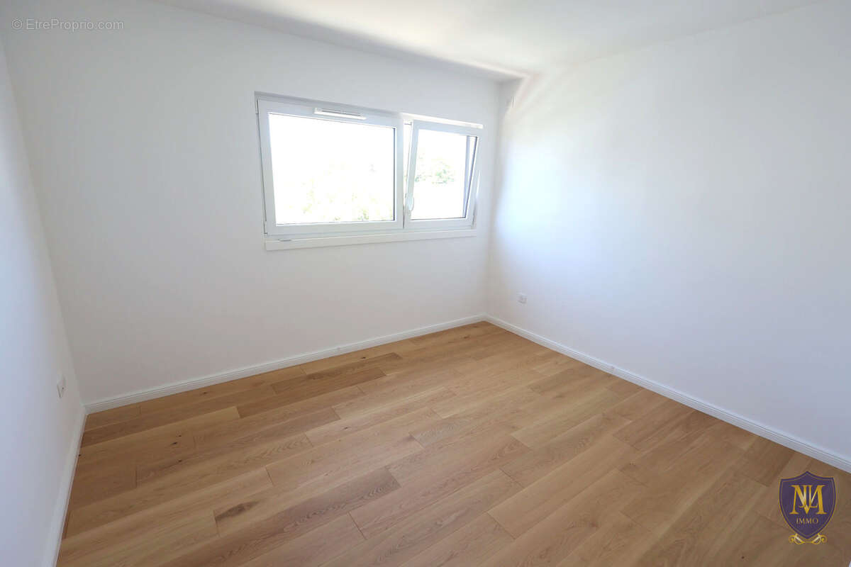 Village-neuf au calme magnifique appartement en attique de 123 m2 avec grande terrasse - photo 8