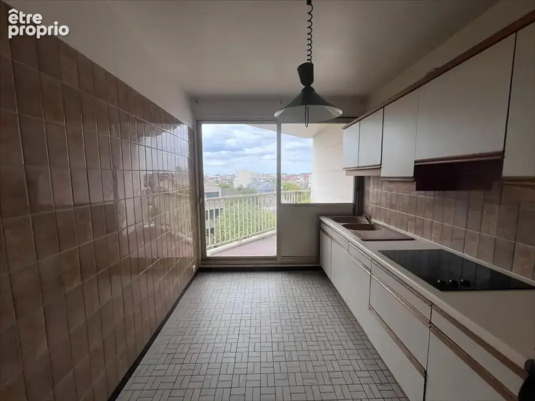 Appartement 4 pièces 77 m² à vendre à Reims (51100) - photo 3