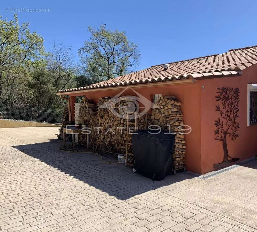 Maison à ROQUEFORT-LES-PINS