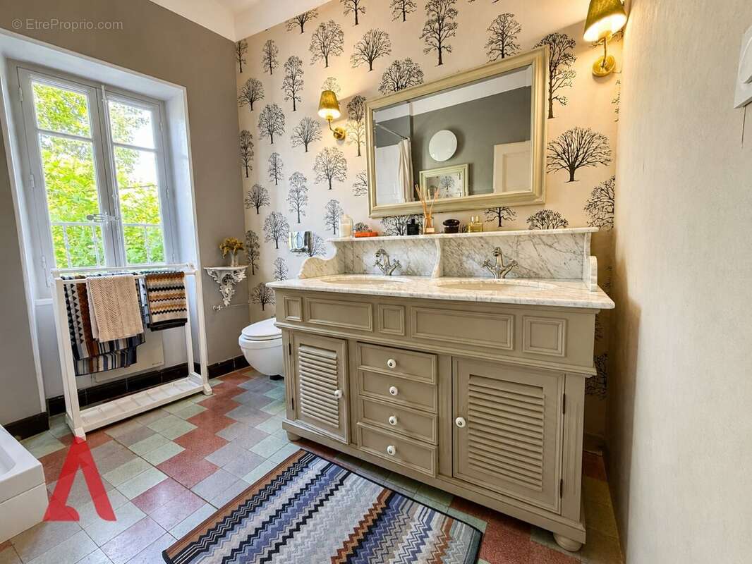 Charmante maison de village au cur de Laurens  3 chambres et terrasses - photo 6