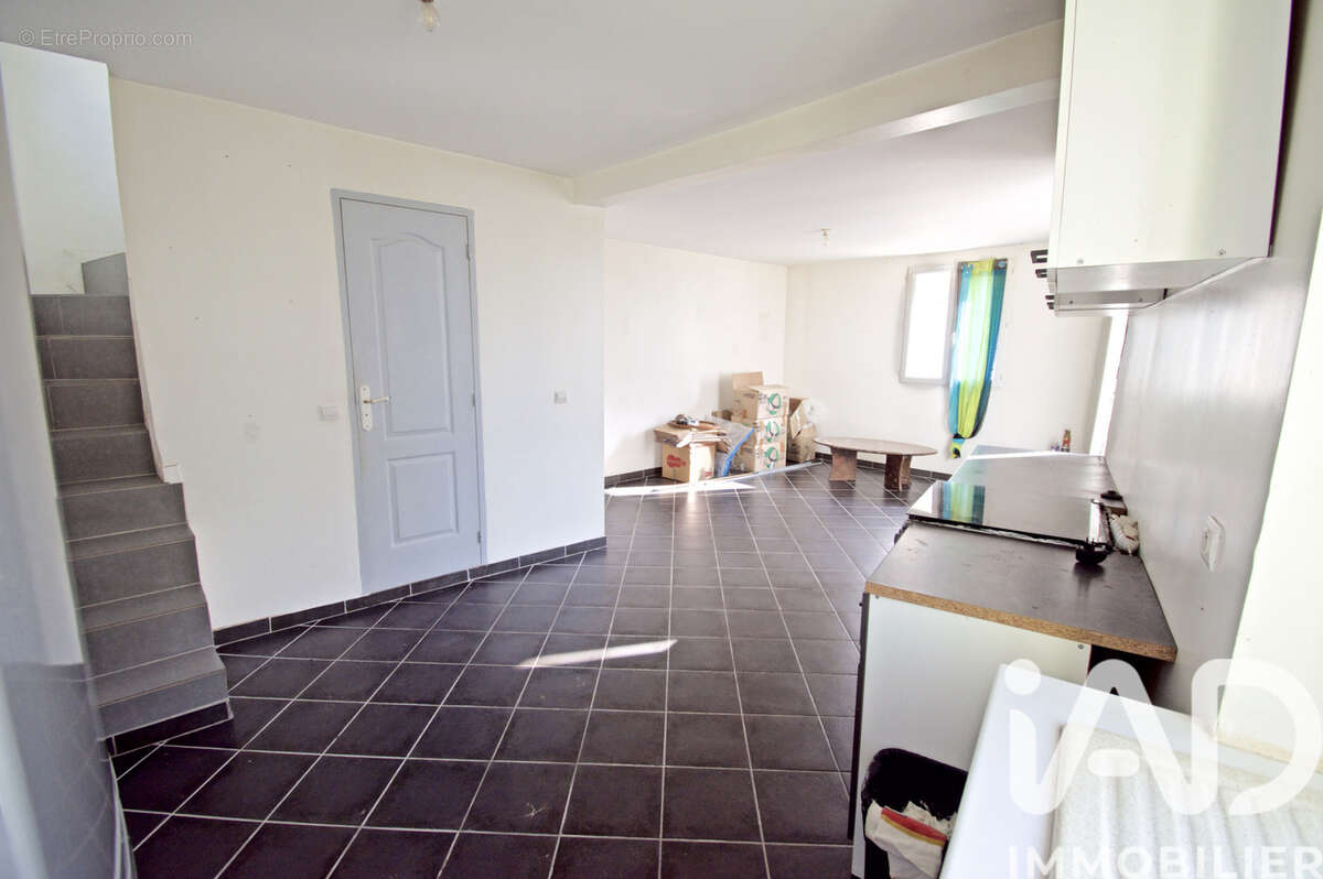 Maison 52 m² à Rouvres-Saint-Jean  - photo 7