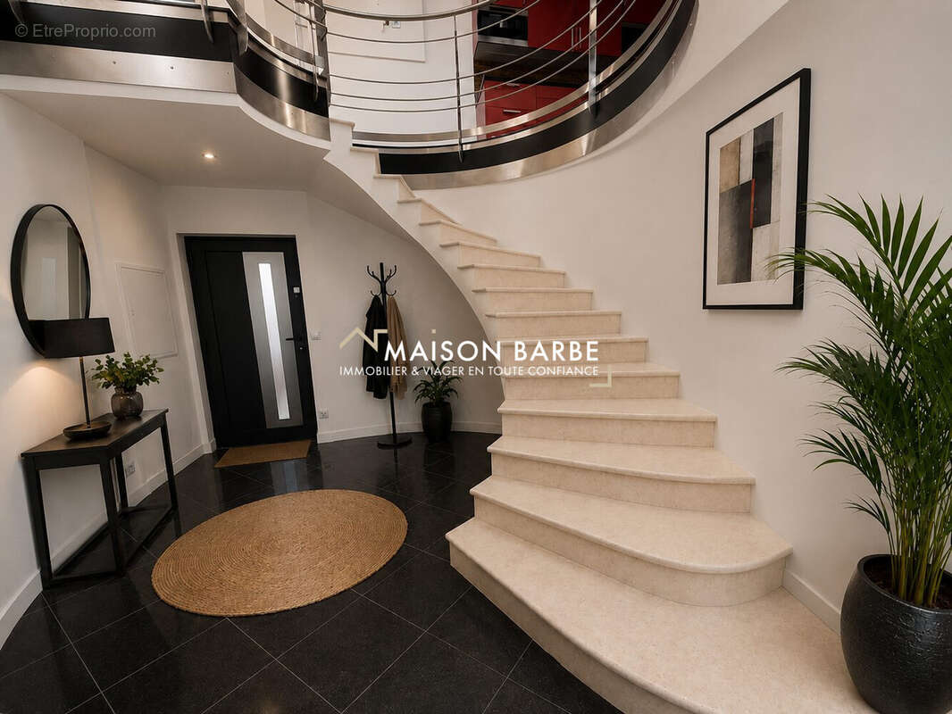 Appartement 233 m² à Chantilly  - photo 2