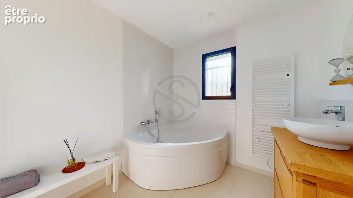 Belle villa contemporaine avec magnifique vue ! - photo 10