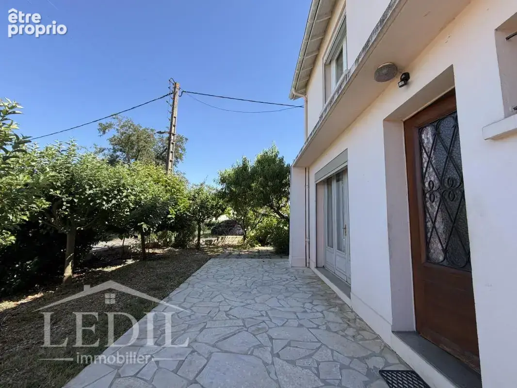 Maison de ville avec garage et jardin - photo 2
