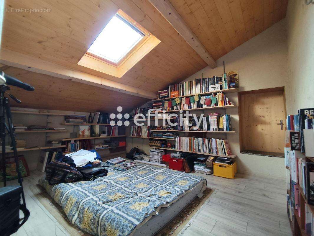 Maison à SAINT-ROMAIN-D'AY