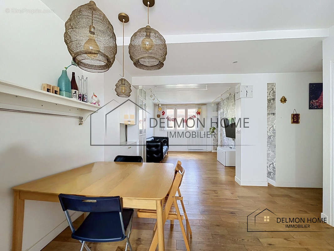 Appartement à LA GARENNE-COLOMBES