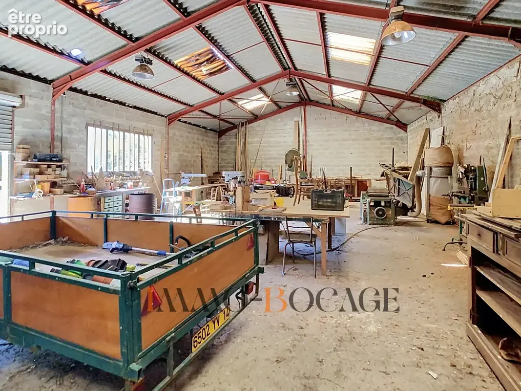 Vastes maison et dépendance sur 9000 m2 de terrain ! - photo 31