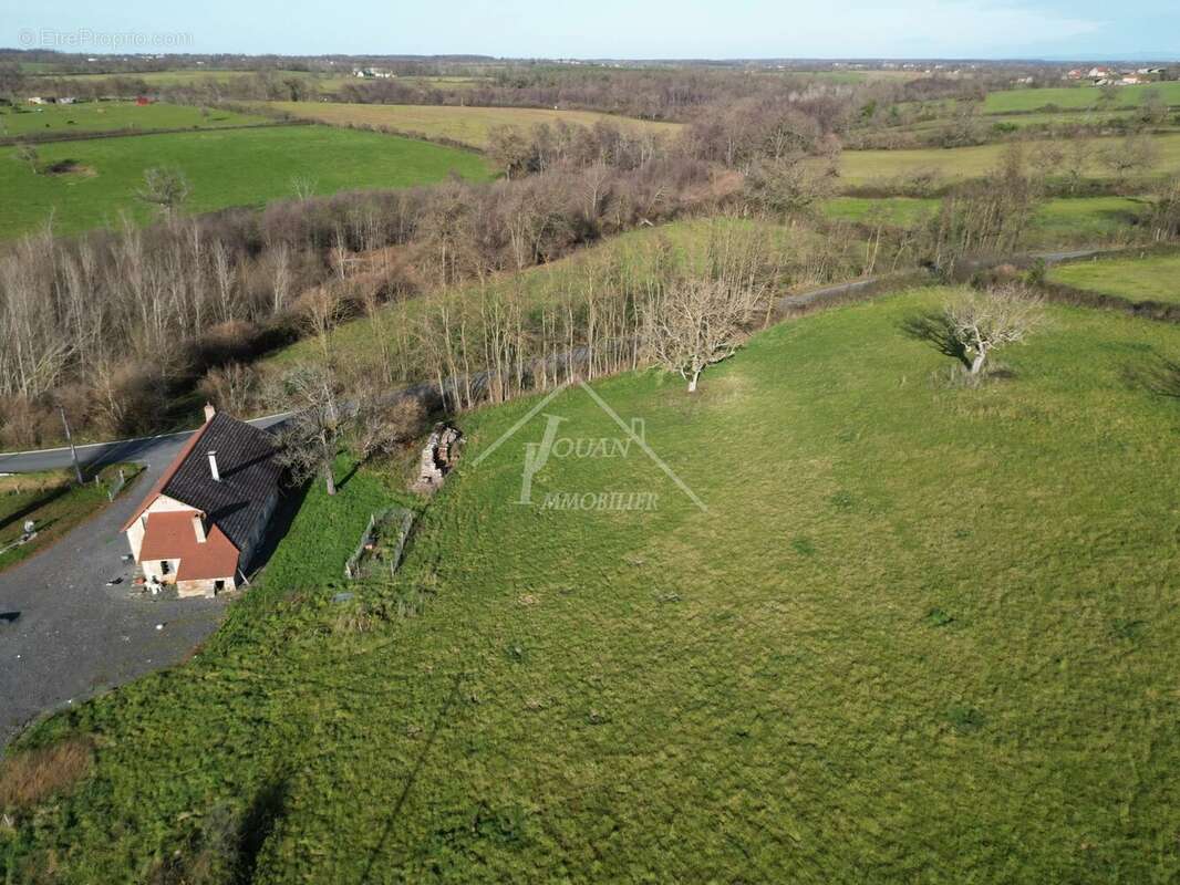 Maison à NEUILLY-LE-REAL