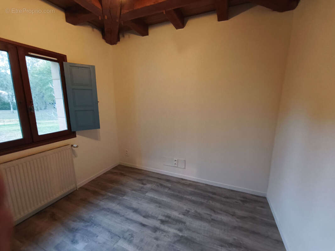 Maison à CENAC-ET-SAINT-JULIEN