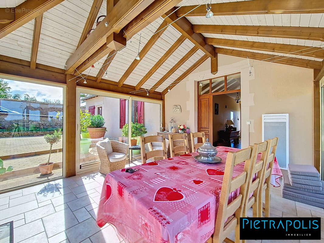 Maison à LA CLAYETTE