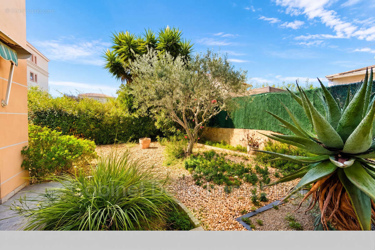 Appartement 65 m² à Sanary-Sur-Mer  - photo 2