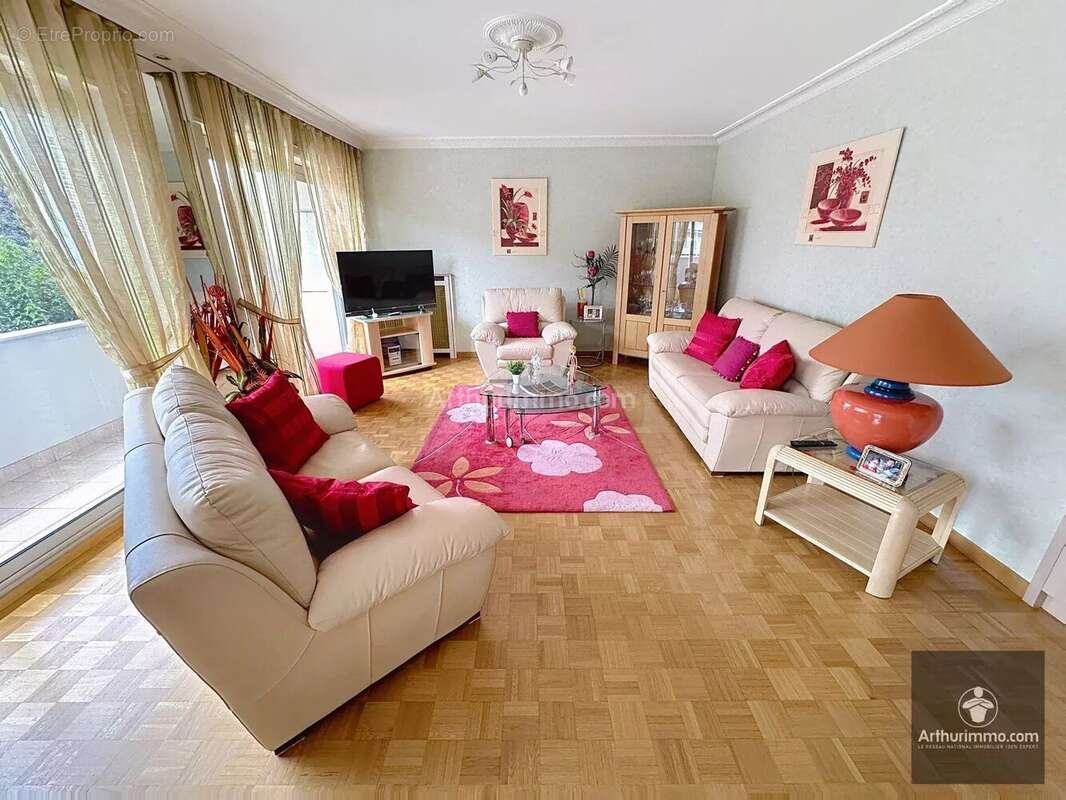 Appartement à LE COTEAU