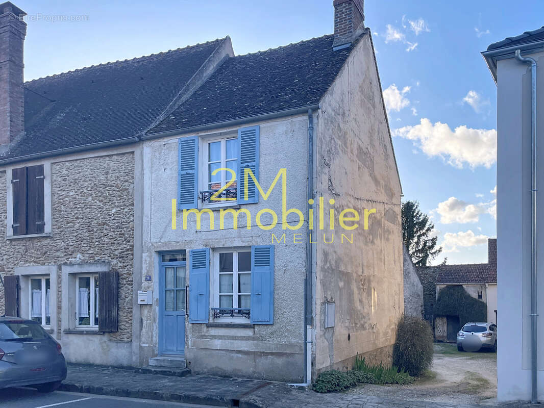 Maison à SAINT-MERY