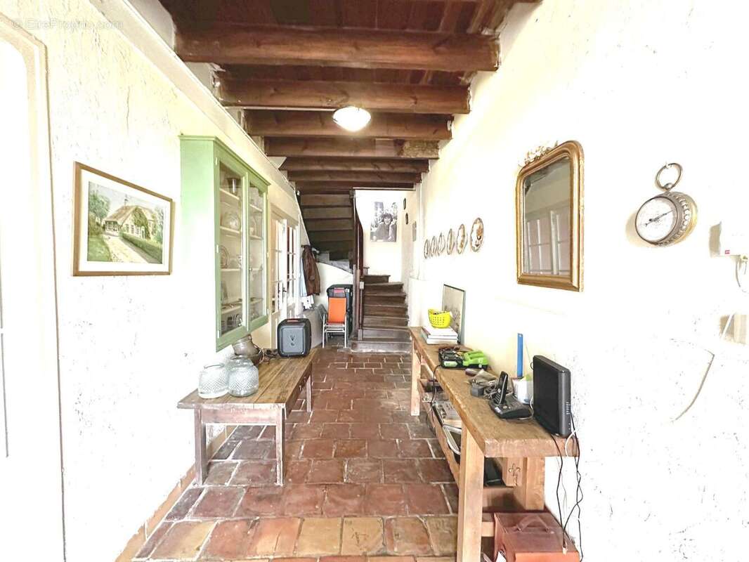 Maison à BOURGOUGNAGUE