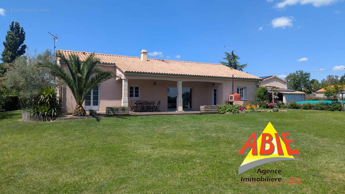 Photo 1 - Maison à FAYE-SUR-ARDIN