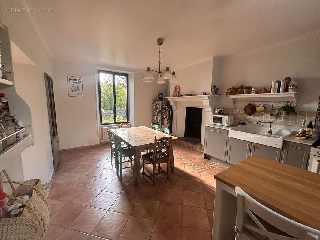 Maison à TESSY-SUR-VIRE