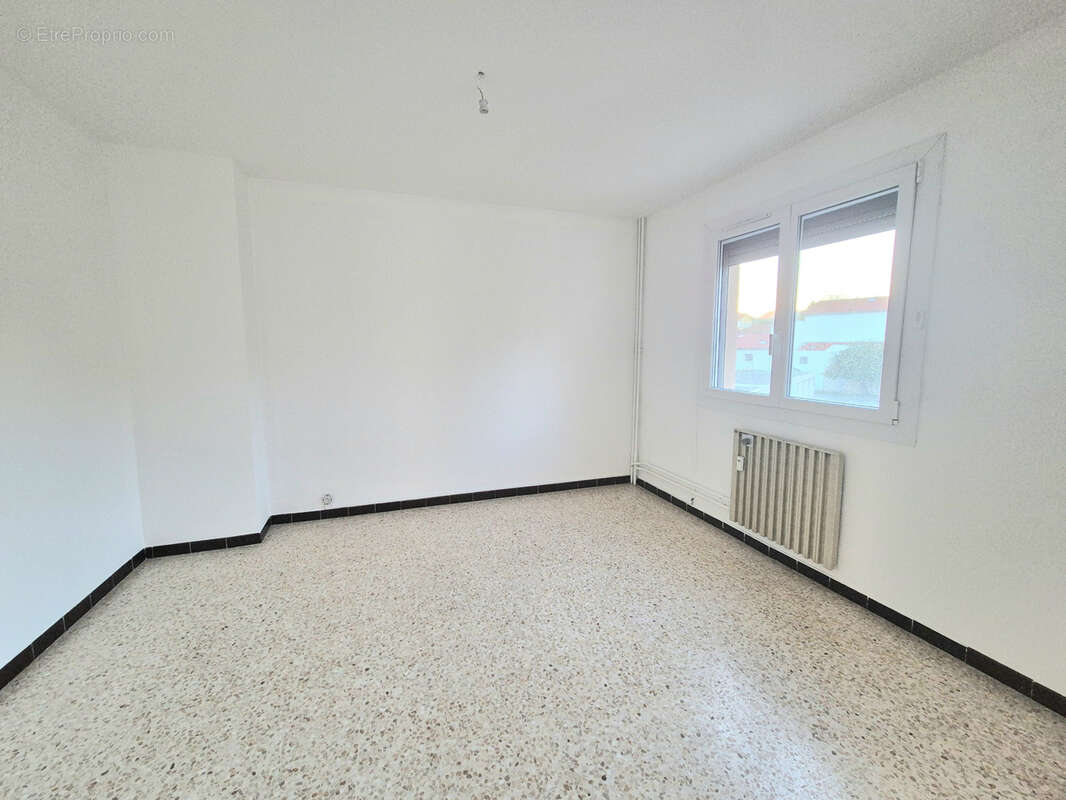 Appartement à HYERES