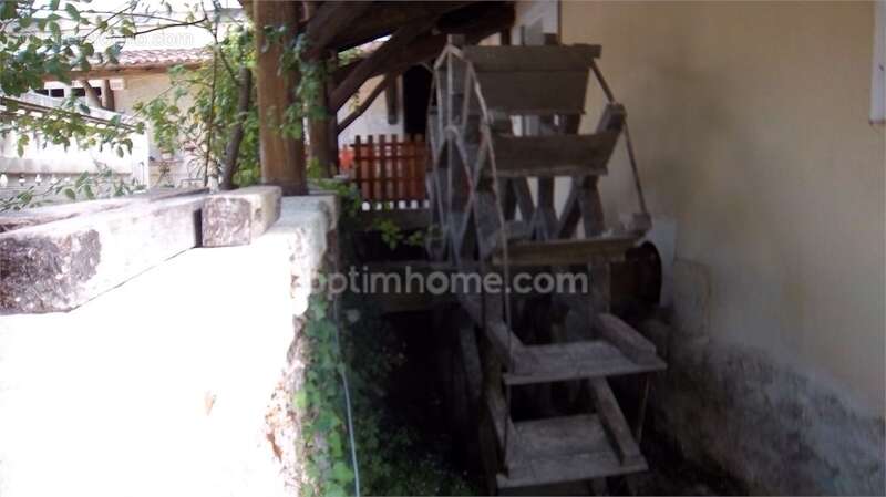 Maison à SAINT-SULPICE-DE-COGNAC