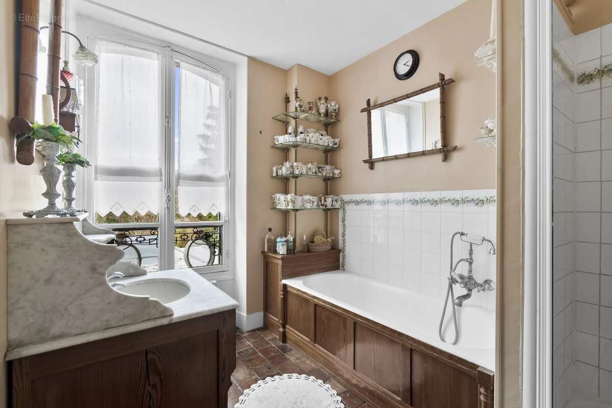 Maison à LA FERTE-ALAIS