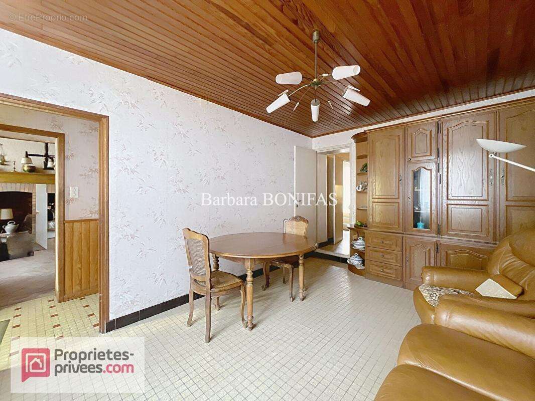 Maison à SAINT-SULPICE