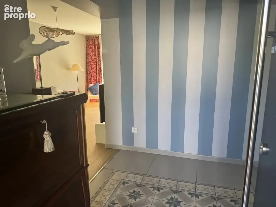 Cote pavee - maison t5 avec piscine - photo 3